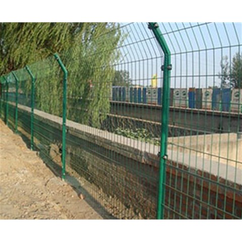如何进行对公路护栏挑选？