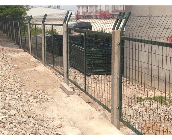 铁路护栏网报价